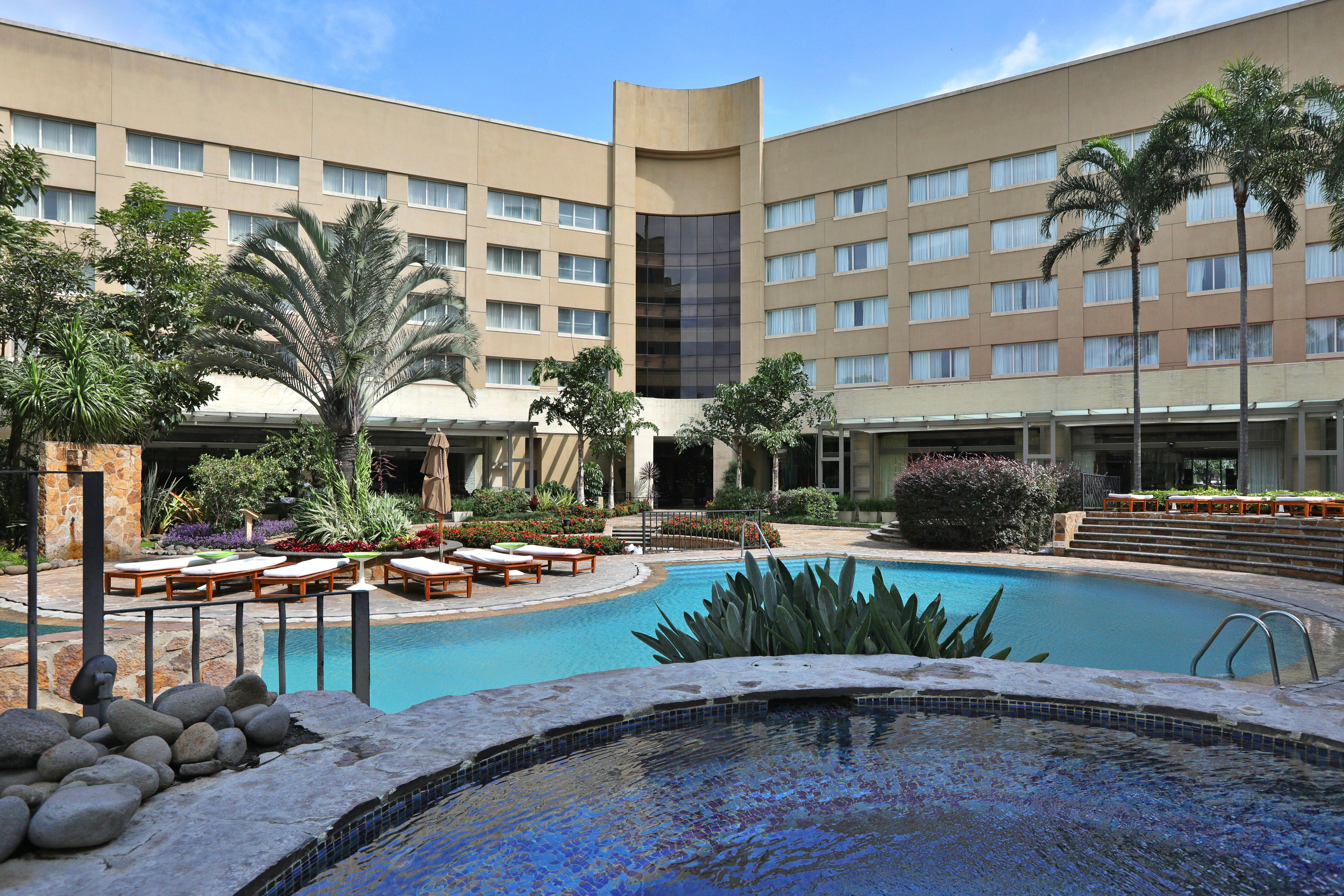 Intercontinental Costa Rica At Multiplaza Mall By Ihg San Jose  Bagian luar foto