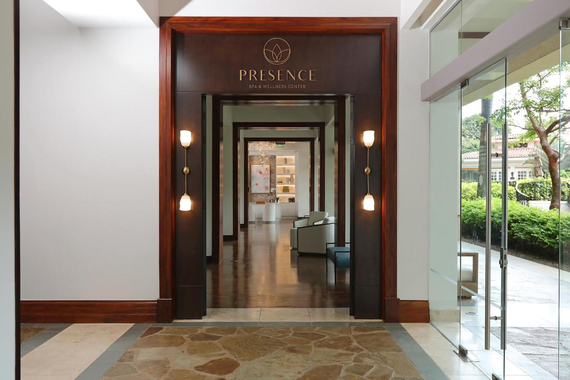 Intercontinental Costa Rica At Multiplaza Mall By Ihg San Jose  Bagian luar foto