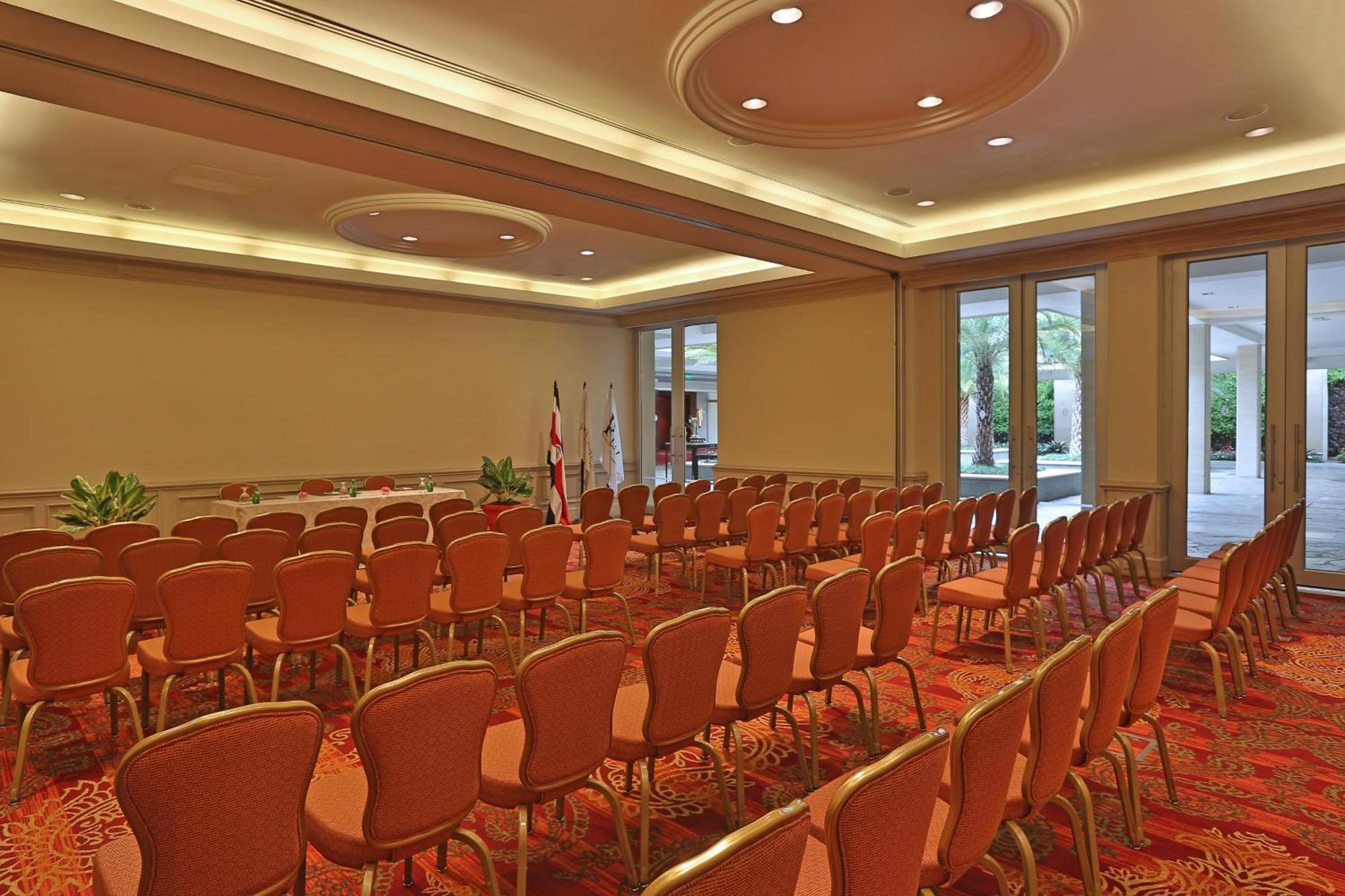 Intercontinental Costa Rica At Multiplaza Mall By Ihg San Jose  Bagian luar foto